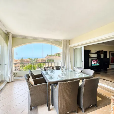 3030 Elegant Beachside Penthouse With Sea Views * 马尔韦利亚