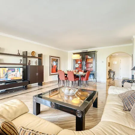 3030 Elegant Beachside Penthouse With Sea Views 公寓 马尔韦利亚